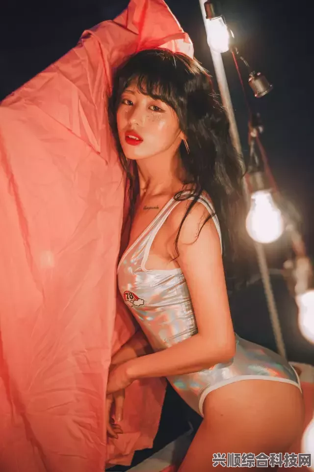 麻豆精品秘 国产传媒MV《色呦》：一场视觉盛宴，激情四溢的画面将你带入绚丽多彩的情感世界，让人心潮澎湃。